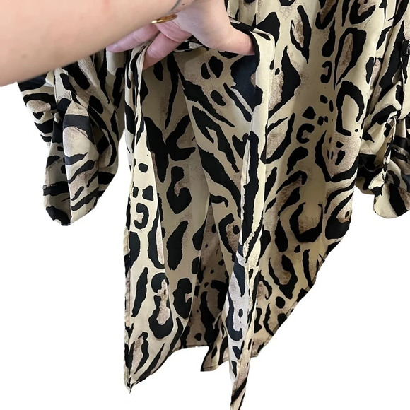 Thread Story Animal Print Button Up Tunic 3X Roll Tab Sleeves Collared Tan Black - Picture 6 of 8